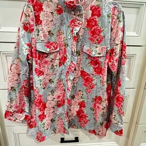 Button-Down Floral Shirt Jacket in Light Blue and Red